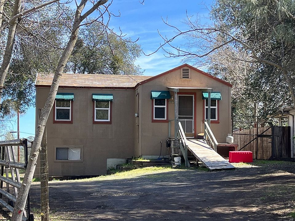 1st image of 3572 Vista St