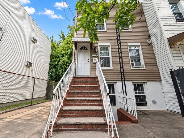 212 Bradford St, Brooklyn, NY 11207