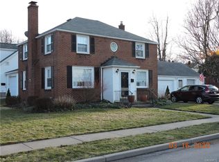 451 Mount Vernon Rd, Amherst, NY 14226