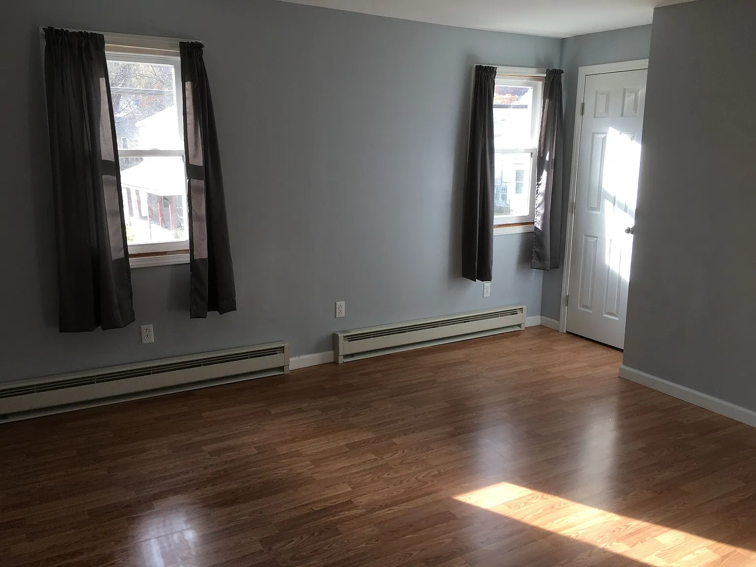 2 bed, $1,050 — Photo 4