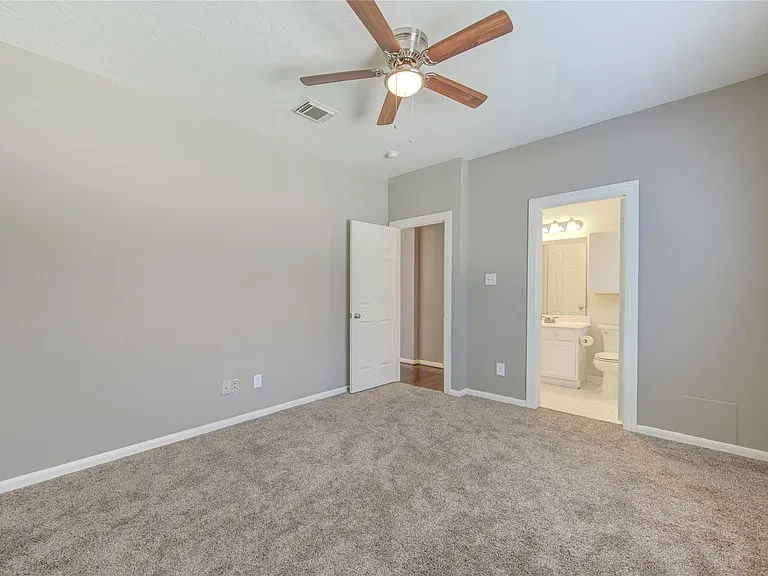 2935 Apple Forest Ct — Photo 32