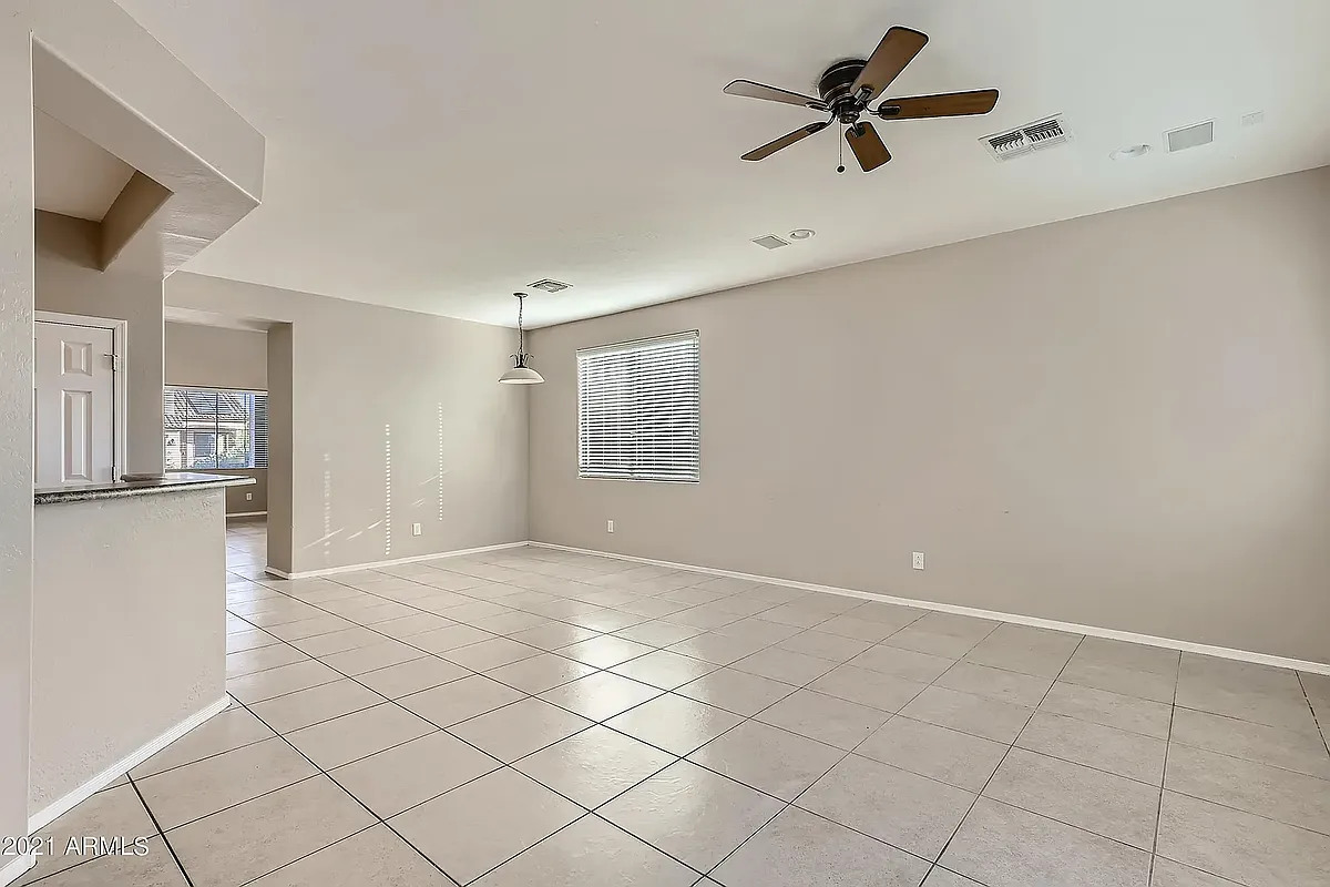 Building Photo - 40814 N Hudson Ct