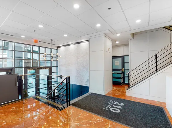 210 South St Unit 65, Boston, MA 02111
