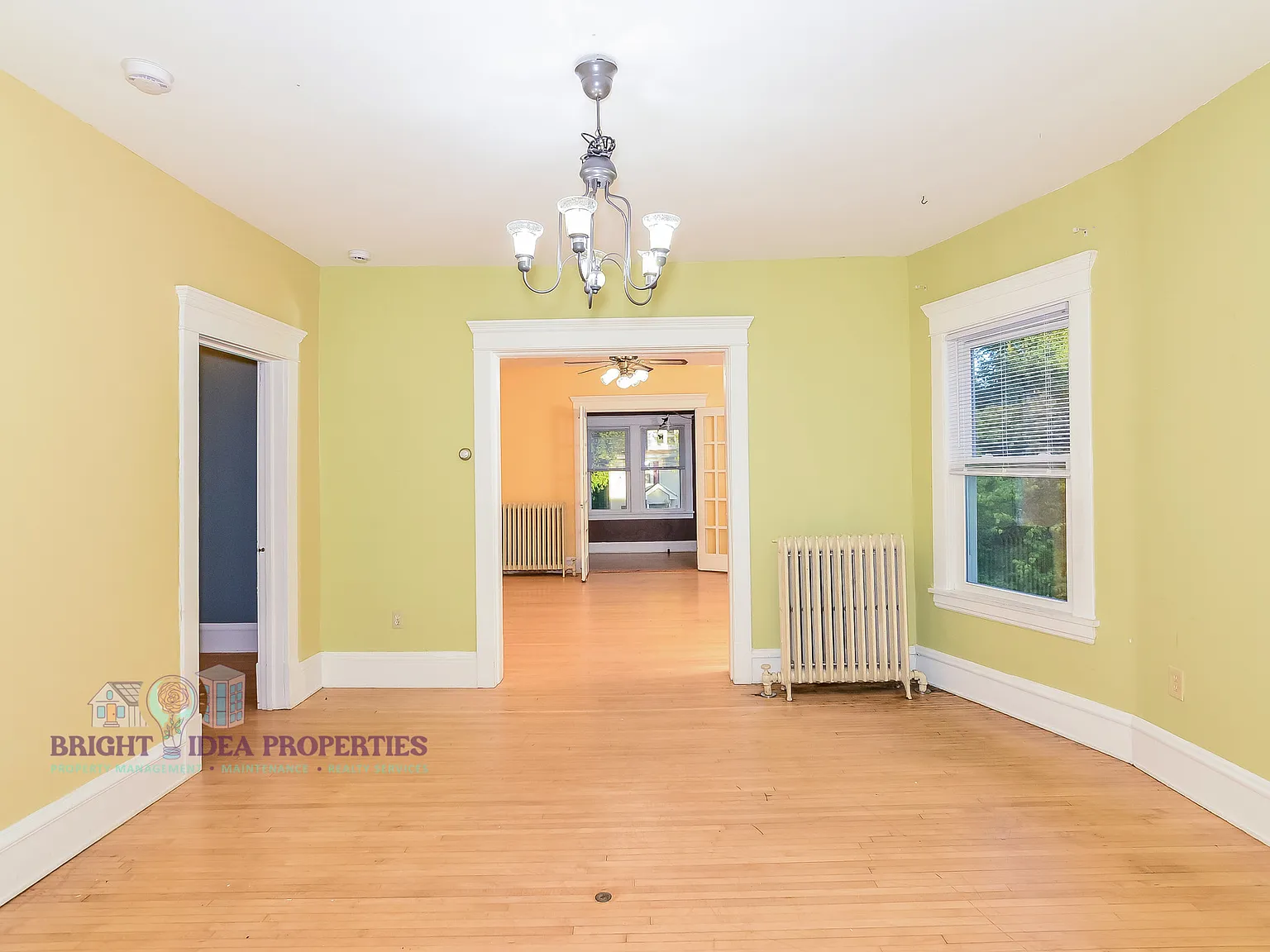2104 Emerson Avenue South - 2 — Photo 4