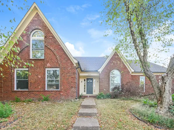 1276 Creeks Edge Dr, Cordova, TN 38016