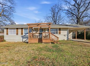 180 Pemberton Dr, Pearl, MS 39208
