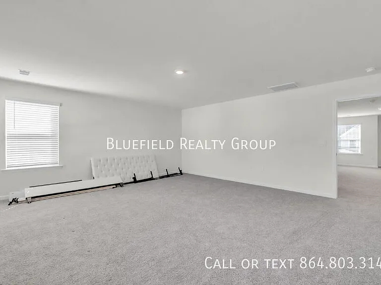 380 Fenwick Dr — Photo 18