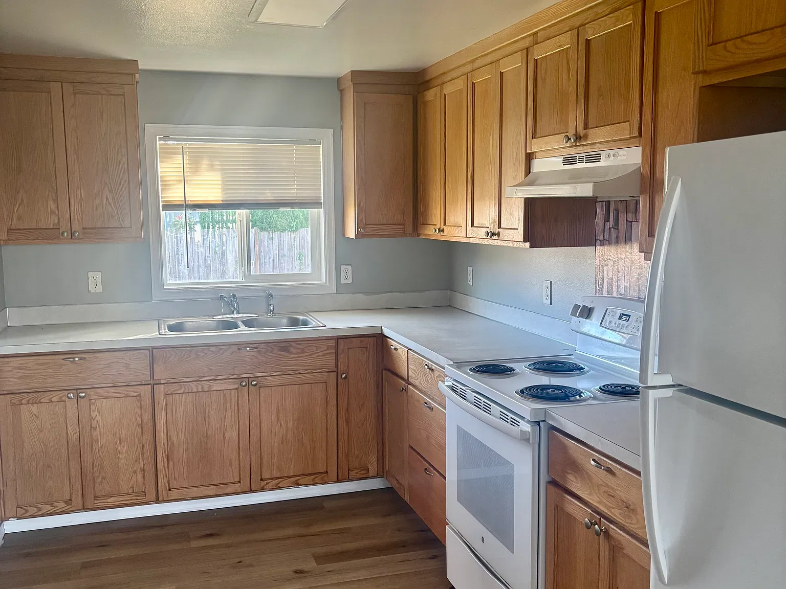 3 bed, 1167 sqft, $2,800 — Photo 3