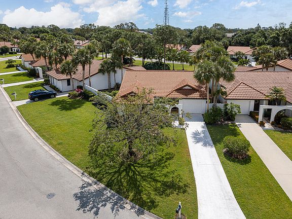 4th image of 3803 SW Osprey Creek Way