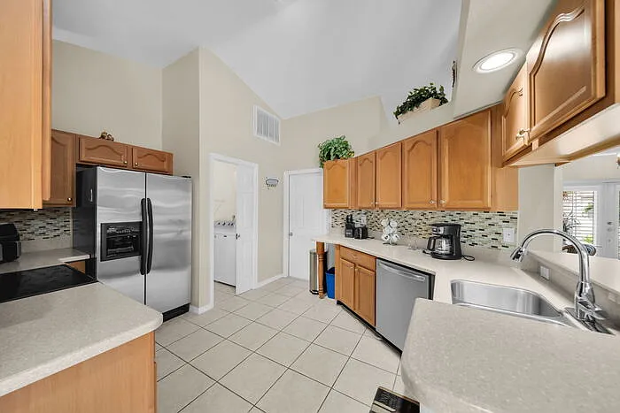 3505 Surfside Blvd — Photo 15