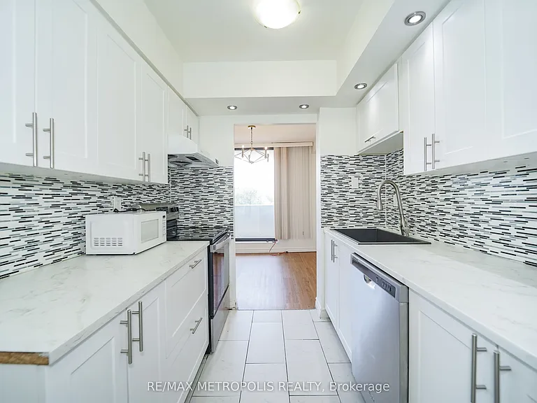 301 Prudential Dr #407 — Photo 16