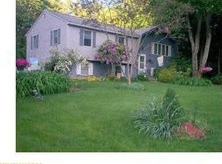 6 Merganser Ln, Topsham, ME 04086