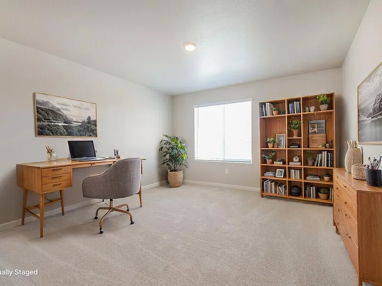 2120 Christina St — Photo 12
