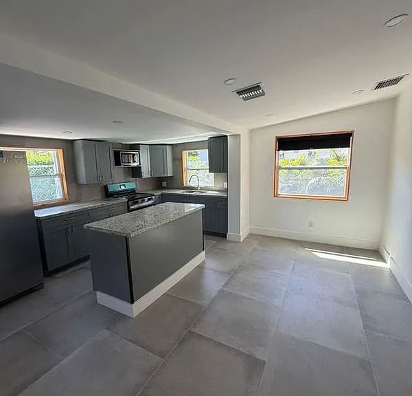 14240 S Biscayne River Dr #2 — Photo 3