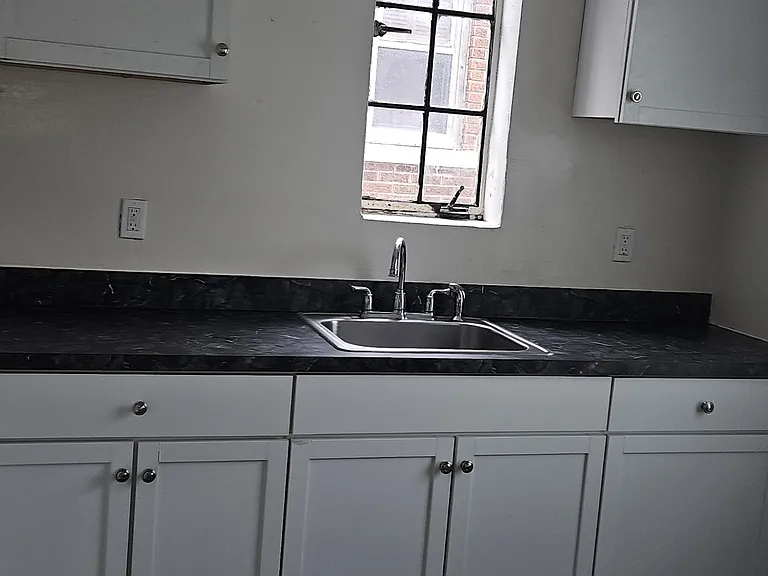 14481 Maddelein St — Photo 17