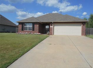 11281 S 275 East Ave, Coweta, OK 74429