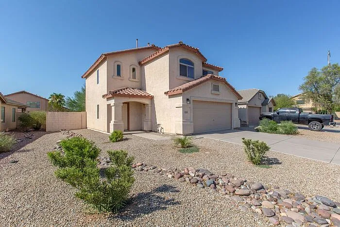 41294 W Pryor Ln