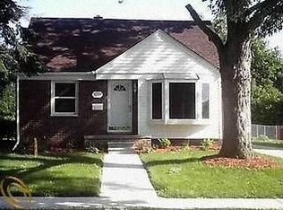 26397 S River Park Dr, Inkster, MI 48141
