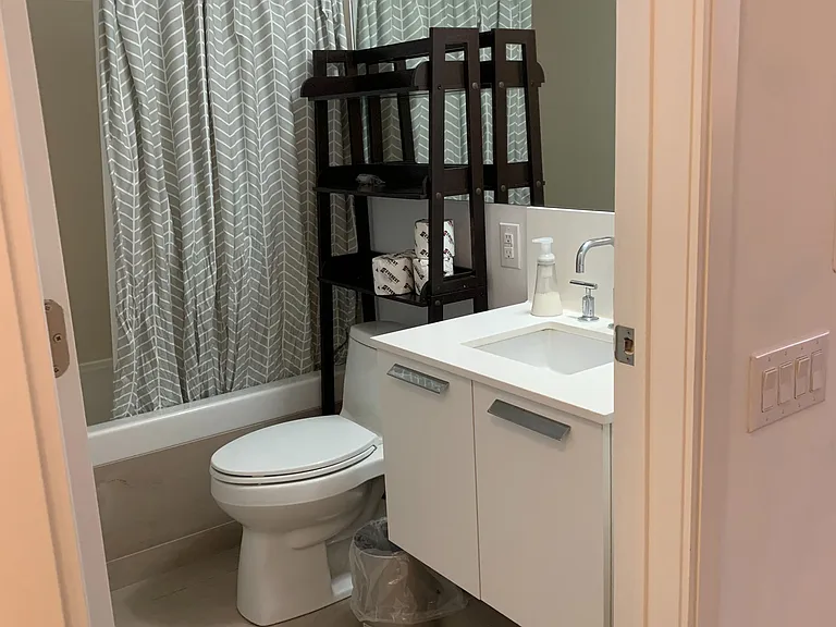 50 Charles St E #1702 — Photo 4