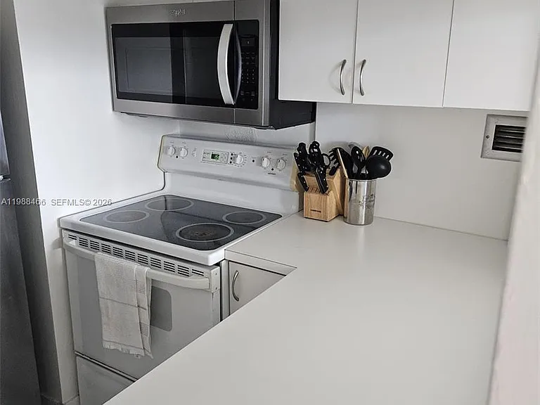 3505 S Ocean Dr #804 — Photo 13