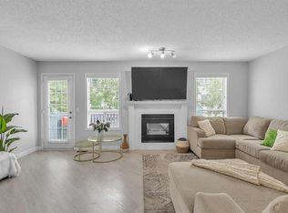 311 SE Citadel Ter NW, Calgary, AB T3G 3X3