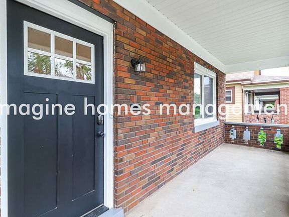 2nd image of 1971 Dalewood Pl