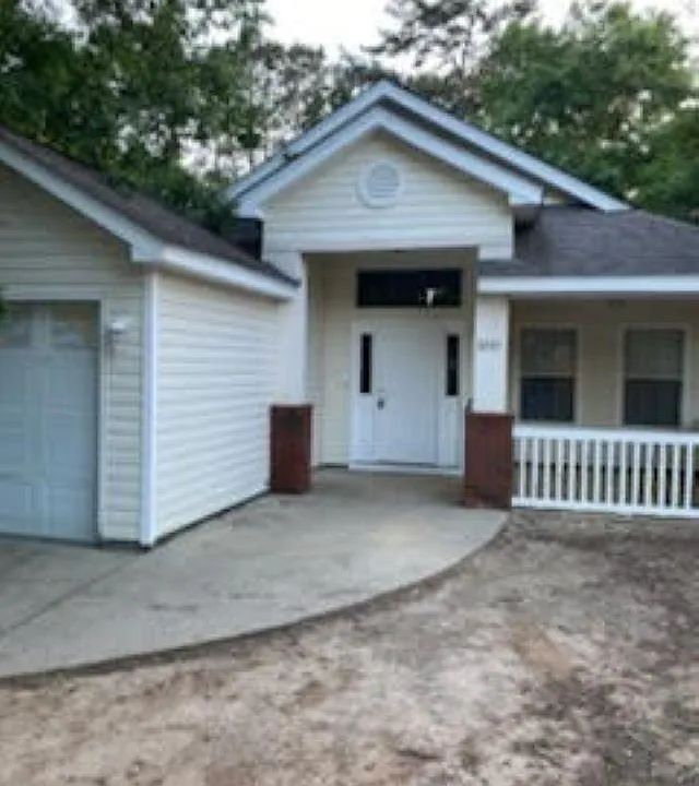3201 Addison Ln
