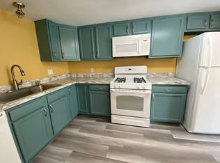 239 Fieldcrest St, Ann Arbor, MI 48103