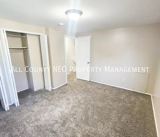 5727 Carolyn Dr — Photo 18