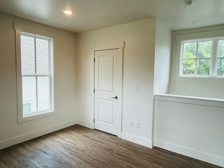 705 Jefferson St — Photo 23