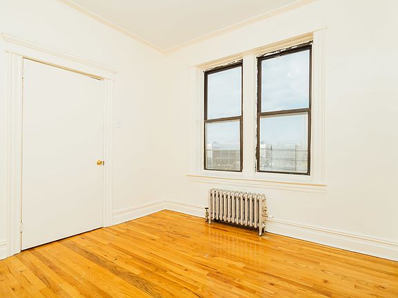 2nd image of 110 Empire Blvd APT 16