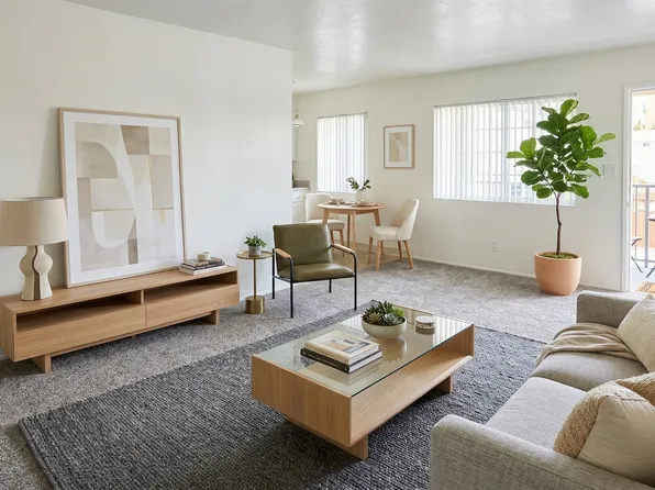 5474 Lauretta St APT 6, San Diego, CA 92110