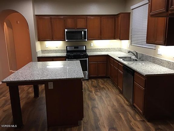 3rd image of 13352 Broad Oak Ln