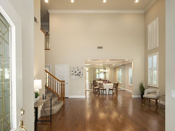 5th image of 2888 W Kensington Ln