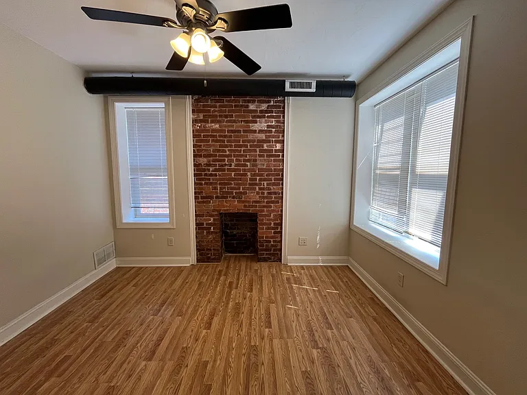 912 Portland St #3 — Photo 10