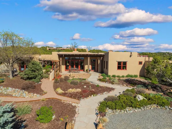 39 Lluvia De Oro, Santa Fe, NM 87506