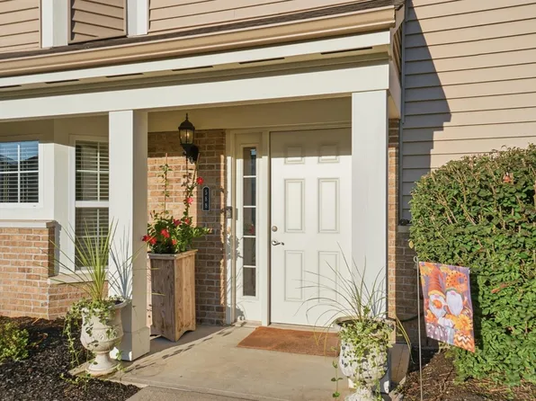 588 Heritage Sq, Harrison, OH 45030
