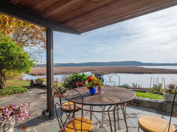 (undisclosed Address), Essex, CT 06426