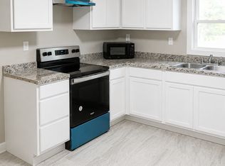 1501 Eldorado St, Eldorado, IL 62930