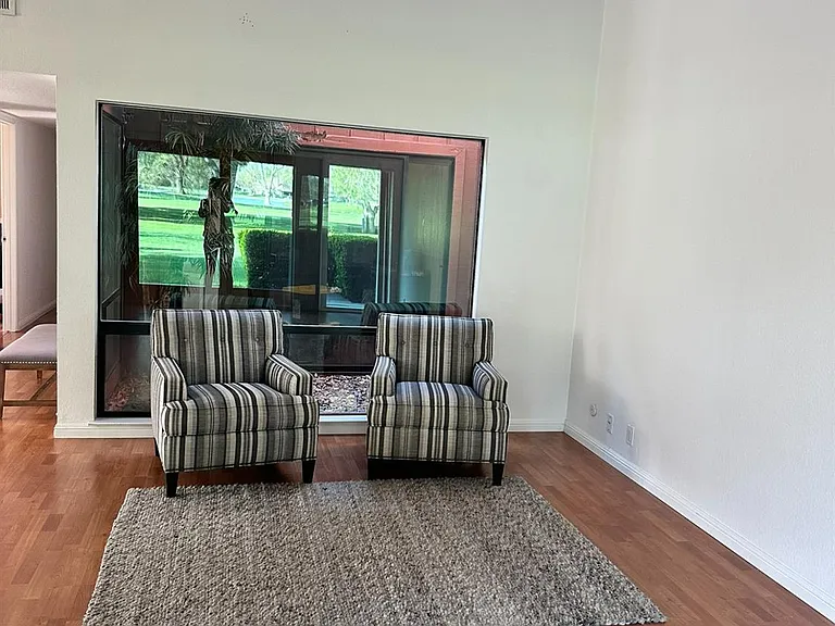 44771 Garden Ct — Photo 6