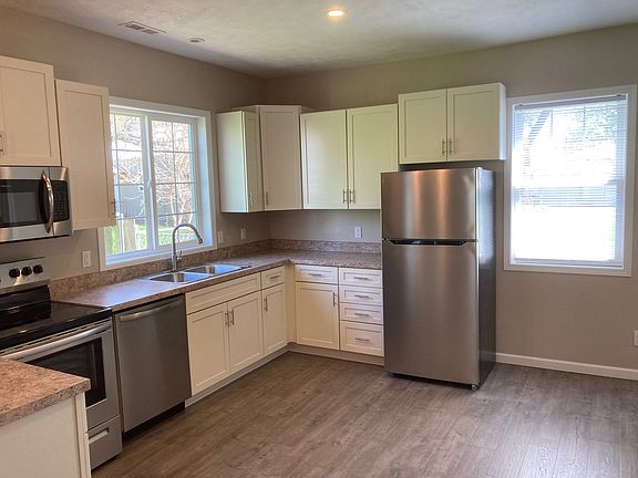 2nd image of 537 Grandview Ave