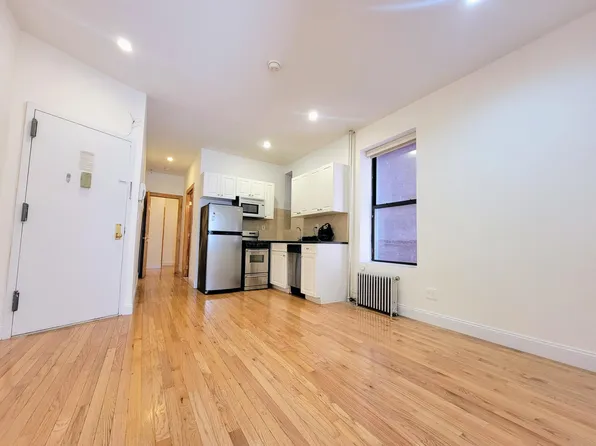 111 East 7th Street image 1 of 9