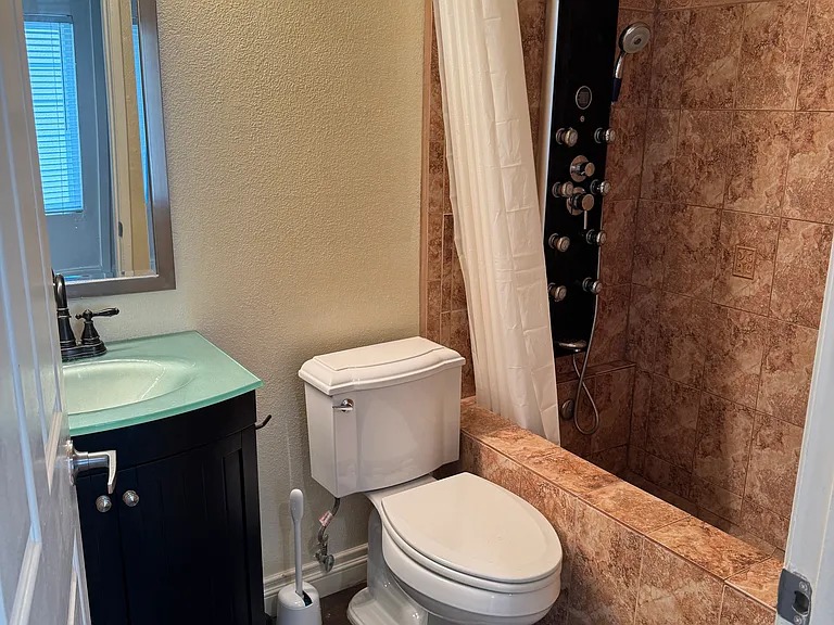 5510 Owensmouth Ave #123 — Photo 21