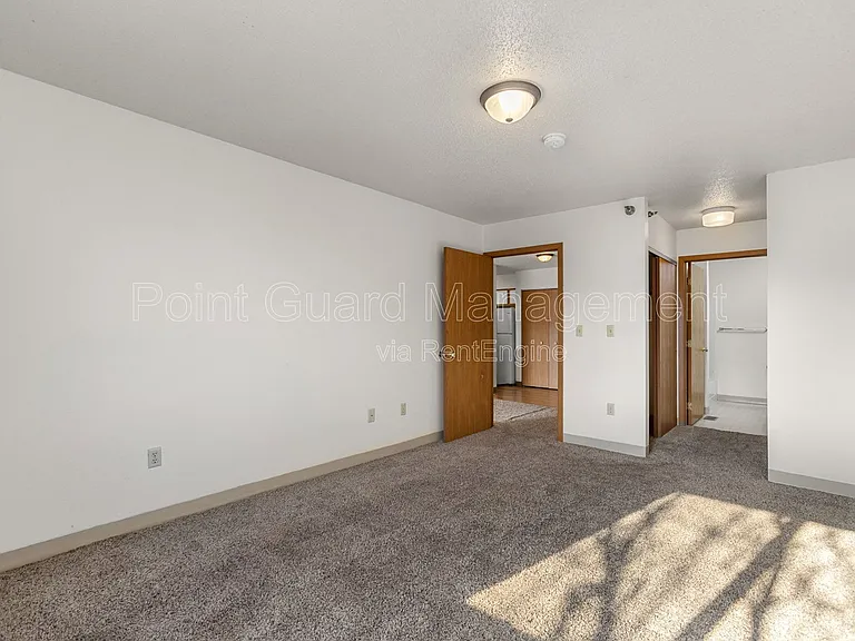 Maple Park Apartments — Photo 35