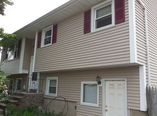 70 Ellen St, Edison, NJ 08817