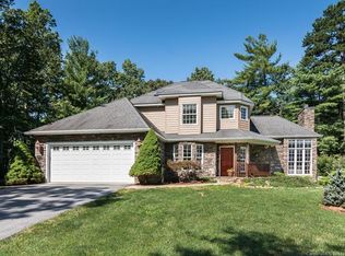 110 Sunwest Dr, Arden, NC 28704