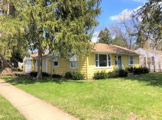 376 W Oriole Trl, Cary, IL 60013