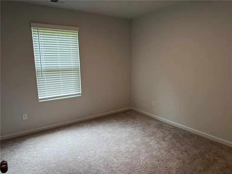 54 Autumnwood Ct — Photo 13