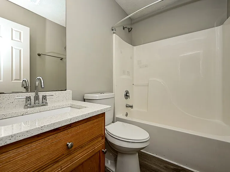 1025 Borrington Ln — Photo 15