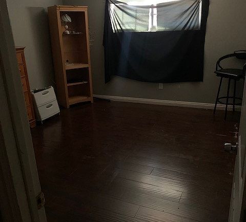 3rd image of 12494 Hickory Ave